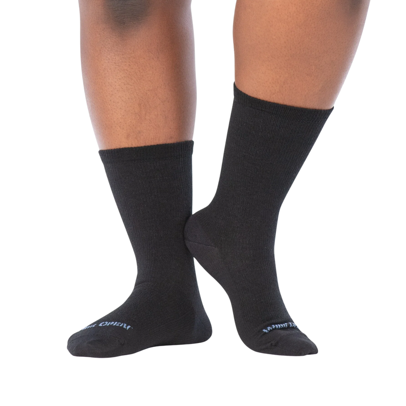 Wide Open Women's Solid Basic Lightweight Crew Socks - Black
