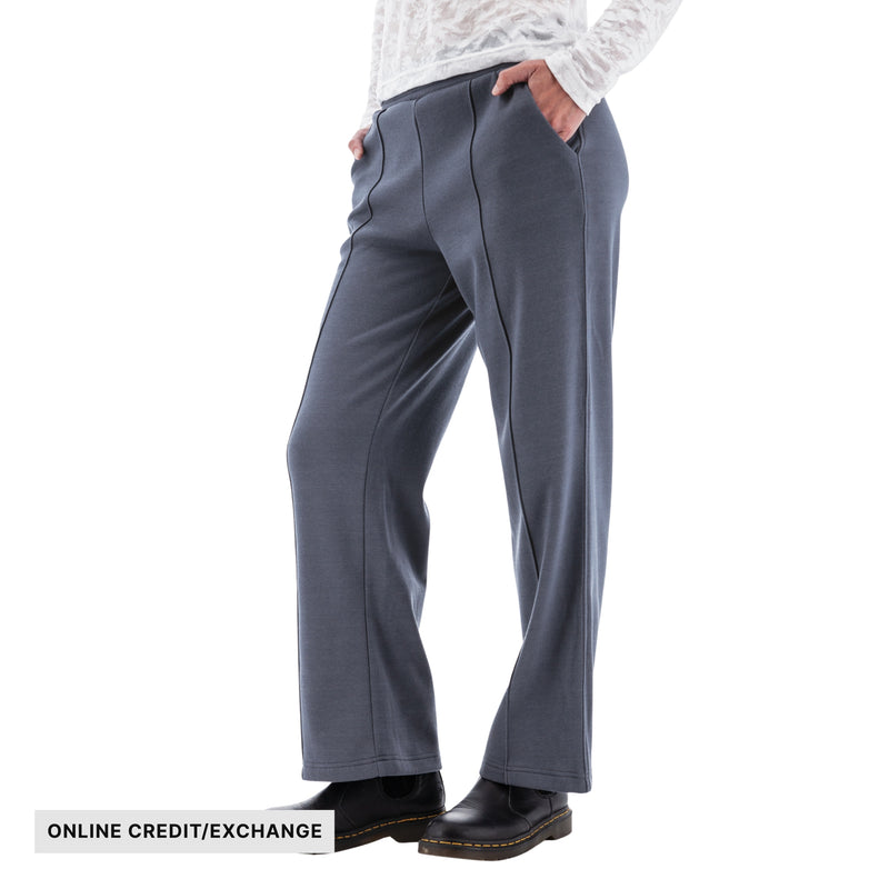 Aventura Women's Weekend Dogwalker Fleece Wide Leg Pant - Ombre Blue