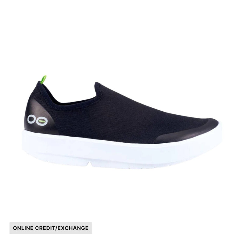 OOfos Women's OOmg Eezee Low Shoe - White/Black
