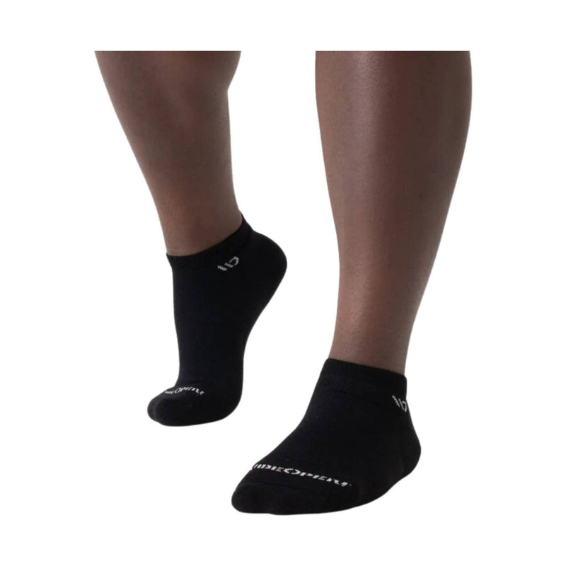 Wide Open Men's Solid Cushioned No Show Socks - Black