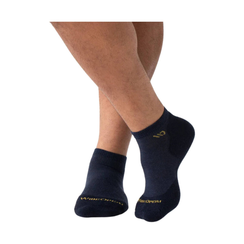 Wide Open Men's Solid Cushioned No Show Socks - Denim