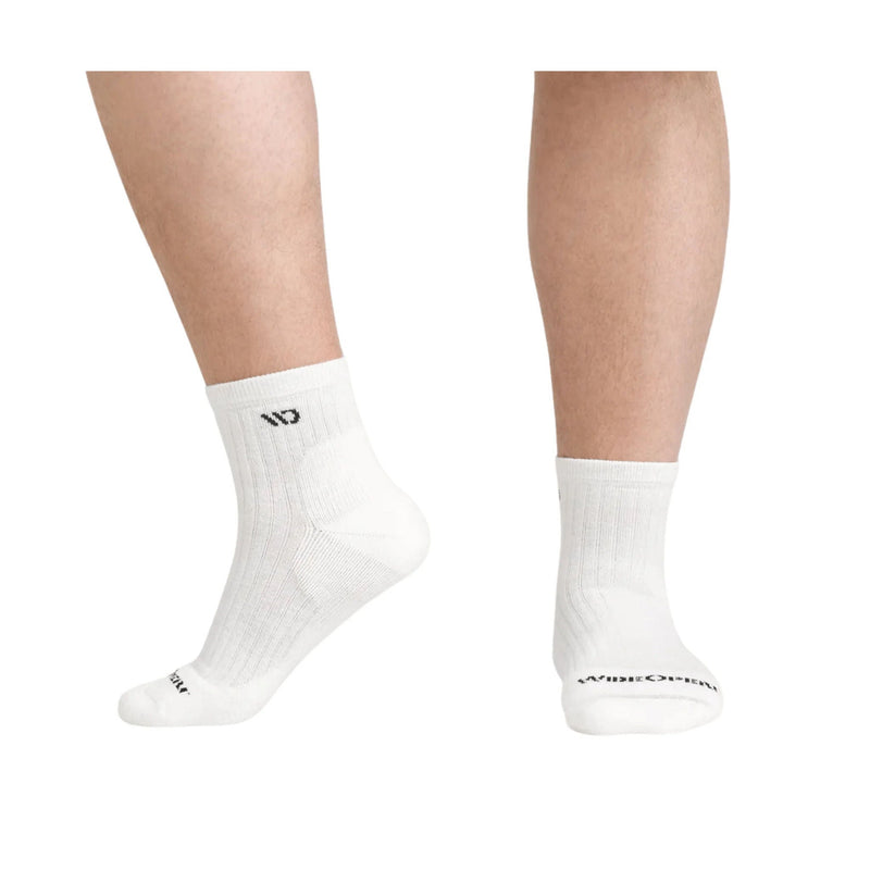 Wide Open Men's Solid Cushioned Quarter Socks - White