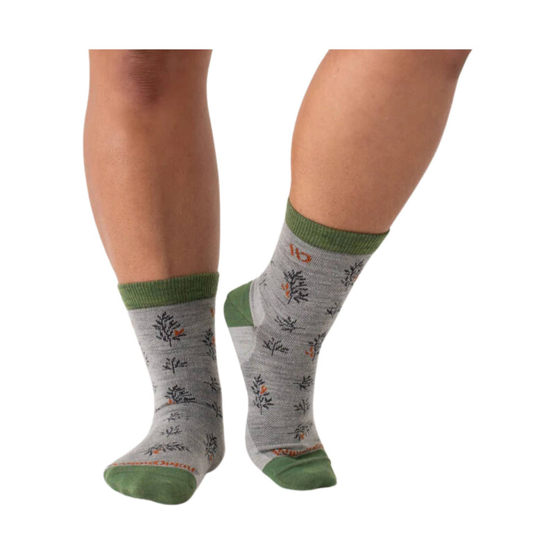 Wide Open Women's Foliage Lightweight Micro Crew Socks - Light Gray