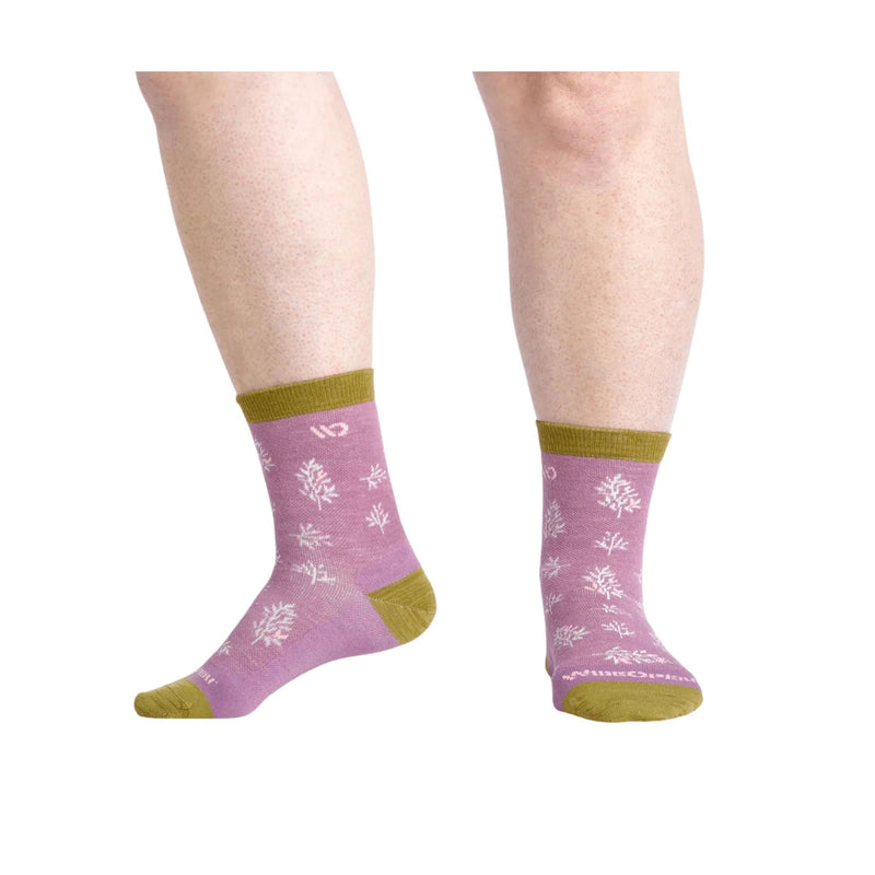Wide Open Women's Foliage Lightweight Micro Crew Socks - Violet